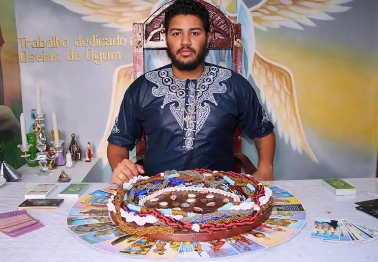 Sacerdote Oseias De Ogum Pai de santo Oseias De Ogum